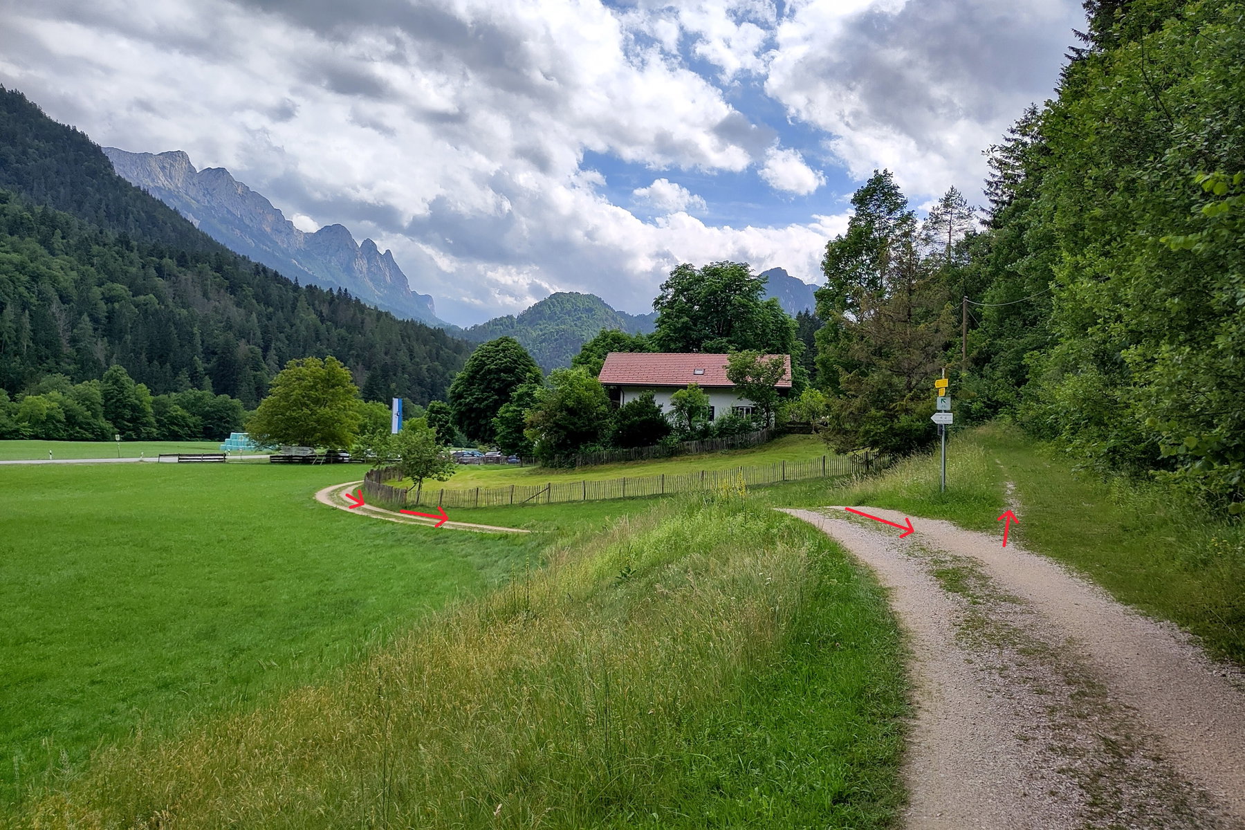 Der ideale Einstieg einer ÖFFI-Tour – und alles gut beschildert. Foto: Karl Plohovich